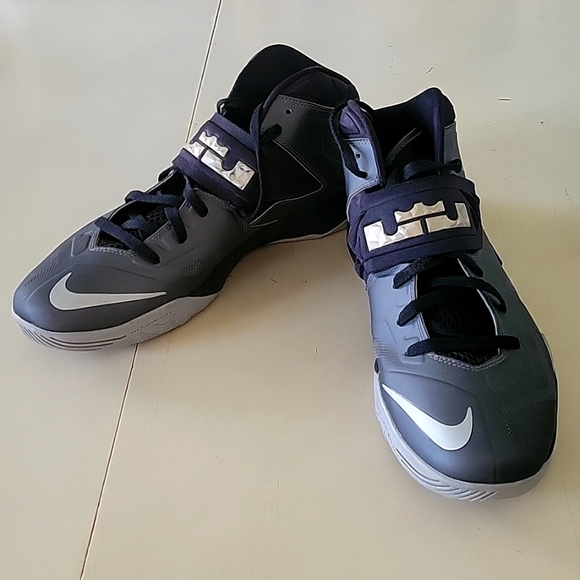Nike Lebron Zoom Soldier 7 - Picture 1 of 7